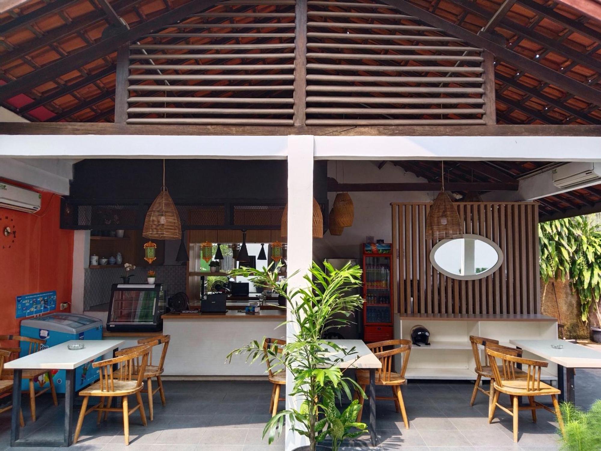 Dejati House Hotel Bekasi Kültér fotó