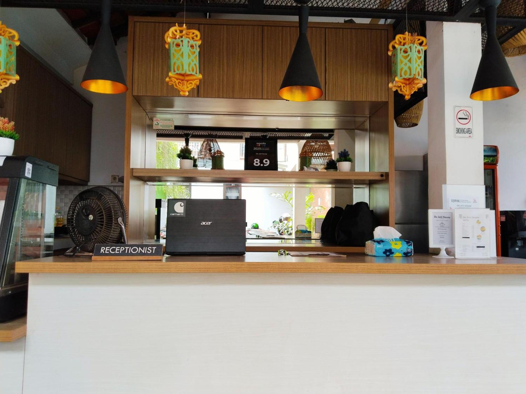 Dejati House Hotel Bekasi Kültér fotó
