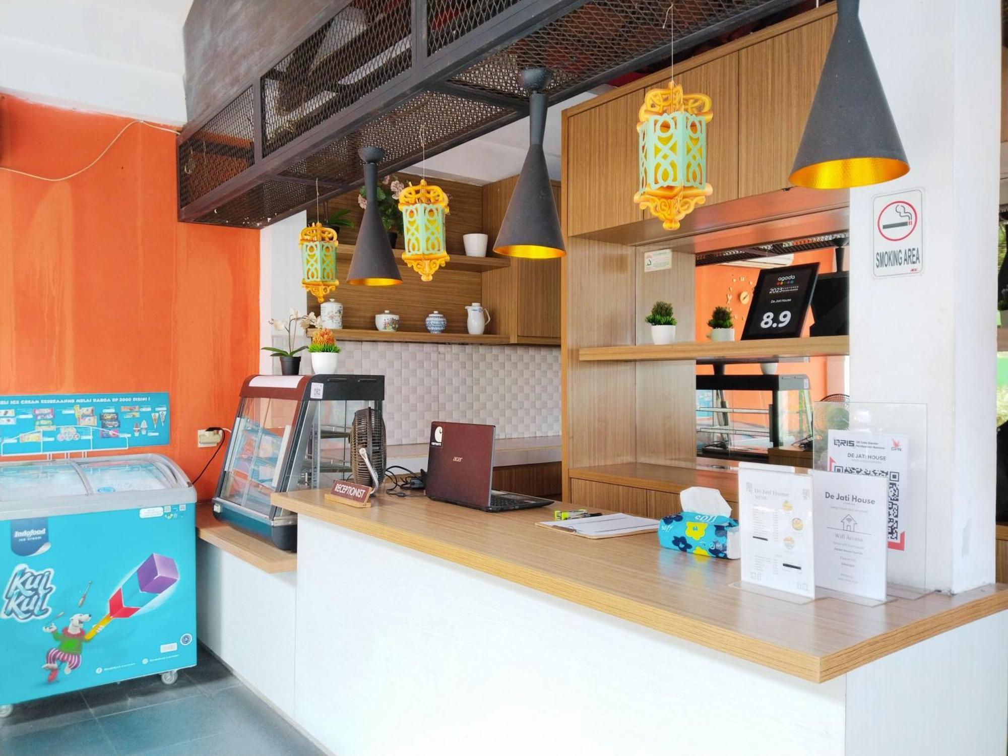 Dejati House Hotel Bekasi Kültér fotó